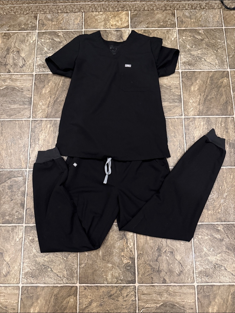 FIGS scrubs